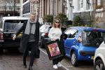 Amsterdam 13 februari 2020
Ruud de Wild en Olcay Gulsen komen met koffers aan bij het huis van Olcay. Olcay was naar istanbul geweest voor opnames en Ruud heeft haar opgehaald op schiphol.