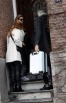 Amsterdam 13 februari 2020
Ruud de Wild en Olcay Gulsen komen met koffers aan bij het huis van Olcay. Olcay was naar istanbul geweest voor opnames en Ruud heeft haar opgehaald op schiphol.