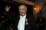 Hilversum 5 januari 2020
Peter Koelewijn krijgt een lintje van Burgemeester Pieter Broertjes.
Event vond plaats in de wisseloord studios.