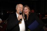 Hilversum 5 januari 2020
Peter Koelewijn krijgt een lintje van Burgemeester Pieter Broertjes.
Event vond plaats in de wisseloord studios. Peter met zijn vrouw