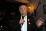 Hilversum 5 januari 2020
Peter Koelewijn krijgt een lintje van Burgemeester Pieter Broertjes.
Event vond plaats in de wisseloord studios.