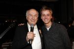 Hilversum 5 januari 2020
Peter Koelewijn krijgt een lintje van Burgemeester Pieter Broertjes.
Event vond plaats in de wisseloord studios. Peter met zijn kleinzoon