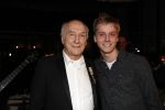 Hilversum 5 januari 2020
Peter Koelewijn krijgt een lintje van Burgemeester Pieter Broertjes.
Event vond plaats in de wisseloord studios. Peter met zijn kleinzoon