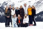Lech 25 februari 2020
Fotouurtje Koninklijke familie. Aanwezig Koning Willem Alexander Koningin Maxima Prinses Amalia Alexia Ariane Prinses Beatrix Prins Constantijn Prinses laurentien Gravin Eloise Graaf Claus Casimir en Gravin Leonore .
