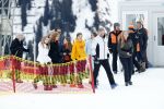 Lech 25 februari 2020
Fotouurtje Koninklijke familie. Aanwezig Koning Willem Alexander Koningin Maxima Prinses Amalia Alexia Ariane Prinses Beatrix Prins Constantijn Prinses laurentien Gravin Eloise Graaf Claus Casimir en Gravin Leonore .