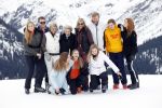 Lech 25 februari 2020
Fotouurtje Koninklijke familie. Aanwezig Koning Willem Alexander Koningin Maxima Prinses Amalia Alexia Ariane Prinses Beatrix Prins Constantijn Prinses laurentien Gravin Eloise Graaf Claus Casimir en Gravin Leonore .