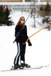 Lech 25 februari 2020
Fotouurtje Koninklijke familie. Aanwezig Koning Willem Alexander Koningin Maxima Prinses Amalia Alexia Ariane Prinses Beatrix Prins Constantijn Prinses laurentien Gravin Eloise Graaf Claus Casimir en Gravin Leonore .
