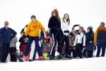 Lech 25 februari 2020
Fotouurtje Koninklijke familie. Aanwezig Koning Willem Alexander Koningin Maxima Prinses Amalia Alexia Ariane Prinses Beatrix Prins Constantijn Prinses laurentien Gravin Eloise Graaf Claus Casimir en Gravin Leonore .