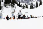 Lech 25 februari 2020
Fotouurtje Koninklijke familie. Aanwezig Koning Willem Alexander Koningin Maxima Prinses Amalia Alexia Ariane Prinses Beatrix Prins Constantijn Prinses laurentien Gravin Eloise Graaf Claus Casimir en Gravin Leonore .