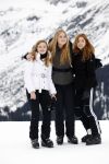 Lech 25 februari 2020
Fotouurtje Koninklijke familie. Aanwezig Koning Willem Alexander Koningin Maxima Prinses Amalia Alexia Ariane Prinses Beatrix Prins Constantijn Prinses laurentien Gravin Eloise Graaf Claus Casimir en Gravin Leonore .