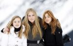 Lech 25 februari 2020
Fotouurtje Koninklijke familie. Aanwezig Koning Willem Alexander Koningin Maxima Prinses Amalia Alexia Ariane Prinses Beatrix Prins Constantijn Prinses laurentien Gravin Eloise Graaf Claus Casimir en Gravin Leonore .
