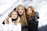 Lech 25 februari 2020
Fotouurtje Koninklijke familie. Aanwezig Koning Willem Alexander Koningin Maxima Prinses Amalia Alexia Ariane Prinses Beatrix Prins Constantijn Prinses laurentien Gravin Eloise Graaf Claus Casimir en Gravin Leonore .