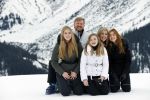 Lech 25 februari 2020
Fotouurtje Koninklijke familie. Aanwezig Koning Willem Alexander Koningin Maxima Prinses Amalia Alexia Ariane Prinses Beatrix Prins Constantijn Prinses laurentien Gravin Eloise Graaf Claus Casimir en Gravin Leonore .