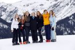 Lech 25 februari 2020
Fotouurtje Koninklijke familie. Aanwezig Koning Willem Alexander Koningin Maxima Prinses Amalia Alexia Ariane Prinses Beatrix Prins Constantijn Prinses laurentien Gravin Eloise Graaf Claus Casimir en Gravin Leonore .