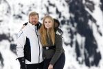 Lech 25 februari 2020
Fotouurtje Koninklijke familie. Aanwezig Koning Willem Alexander Koningin Maxima Prinses Amalia Alexia Ariane Prinses Beatrix Prins Constantijn Prinses laurentien Gravin Eloise Graaf Claus Casimir en Gravin Leonore .