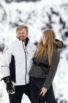 Lech 25 februari 2020
Fotouurtje Koninklijke familie. Aanwezig Koning Willem Alexander Koningin Maxima Prinses Amalia Alexia Ariane Prinses Beatrix Prins Constantijn Prinses laurentien Gravin Eloise Graaf Claus Casimir en Gravin Leonore .