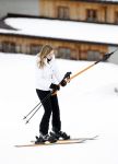 Lech 25 februari 2020
Fotouurtje Koninklijke familie. Aanwezig Koning Willem Alexander Koningin Maxima Prinses Amalia Alexia Ariane Prinses Beatrix Prins Constantijn Prinses laurentien Gravin Eloise Graaf Claus Casimir en Gravin Leonore .