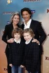 Amsterdam 1 februari 2020
Premiere Kruimeltje in Tuschinski. Rick Engelkes met vriendin Marie Claire Noorlander en haar zoons