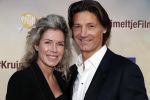 Amsterdam 1 februari 2020
Premiere Kruimeltje in Tuschinski. Rick Engelkes met vriendin Marie Claire Noorlander en haar zoons