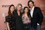 Amsterdam 3 februari 2020
Premiere verliefd op ibiza in het deLamar theater. Rick Engelkes met zijn vriendin Marie Claire Noorlander en zijn dochters