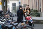 Amsterdam 1 februari 2020
Roxeanne Hazes met vriend Erik Zennes en zoon Fender bij artis.