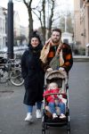 Amsterdam 1 februari 2020
Roxeanne Hazes met vriend Erik Zennes en zoon Fender bij artis.