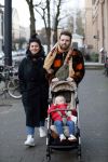 Amsterdam 1 februari 2020
Roxeanne Hazes met vriend Erik Zennes en zoon Fender bij artis.
