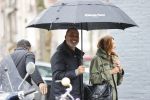 Amsterdam 29 februari 2020
Ruud Gulklit met zijn vriendin Karin de Rooy onder paraplu