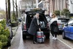 Amsterdam 13 februari 2020
Ruud de Wild en Olcay Gulsen komen met koffers aan bij het huis van Olcay. Olcay was naar istanbul geweest voor opnames en Ruud heeft haar opgehaald op schiphol.