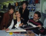 Weert, 1 Oktober 1996
Sheila Timmerman (in verwachting) samen met haar zus Sandra Timmerman en Hermien Timmerman bij Babyzaak Bambino voor het uitzoeken van de kinderkamer
