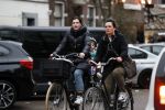 Amsterdam 5 januari 2020
Tina de Bruin met zoontje achterop de fiets.