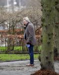 Amsterdam 31 januari 2020
Tom Egbers laat bellend zijn hond uit