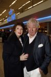 Schiphol 4 februari 2020
Katja Schuurman Peter Faber Willibrord Frequin Gerard Cox en Barrie Stevens vertrekkenb vanaf schiphol naar Suriname voor de opnames van het RTL4 programma Beter laat dan ooit. Willibrord met zijn vriendin