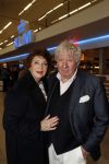Schiphol 4 februari 2020
Katja Schuurman Peter Faber Willibrord Frequin Gerard Cox en Barrie Stevens vertrekkenb vanaf schiphol naar Suriname voor de opnames van het RTL4 programma Beter laat dan ooit. Willibrord met zijn vriendin