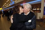 Schiphol 4 februari 2020
Katja Schuurman Peter Faber Willibrord Frequin Gerard Cox en Barrie Stevens vertrekkenb vanaf schiphol naar Suriname voor de opnames van het RTL4 programma Beter laat dan ooit. Willibrord met zijn vriendin