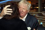 Schiphol 4 februari 2020
Katja Schuurman Peter Faber Willibrord Frequin Gerard Cox en Barrie Stevens vertrekkenb vanaf schiphol naar Suriname voor de opnames van het RTL4 programma Beter laat dan ooit. Willibrord met zijn vriendin