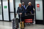Schiphol 28 februari 2020
Aankomst Willibrord Frequin Barry Stevens Gerard Cox en Peter Faber op schiphol na de opnames van hun programma beter laat dan nooit.