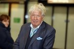 Schiphol 28 februari 2020
Aankomst Willibrord Frequin Barry Stevens Gerard Cox en Peter Faber op schiphol na de opnames van hun programma beter laat dan nooit.