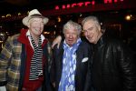 Schiphol 4 februari 2020
Katja Schuurman Peter Faber Willibrord Frequin Gerard Cox en Barrie Stevens vertrekkenb vanaf schiphol naar Suriname voor de opnames van het RTL4 programma Beter laat dan ooit. Willibrord net Jeroen Jorna