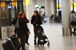 Schiphol 27 februari 2020
Wesley Sneijder haalt zijn zoon Xess Xava en Yolathe Cabau v Kasbergen op nadat ze van uit Los Angeles naar Amsterdam/schiphol zijn gevloegen.