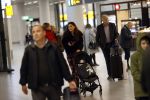 Schiphol 27 februari 2020
Wesley Sneijder haalt zijn zoon Xess Xava en Yolathe Cabau v Kasbergen op nadat ze van uit Los Angeles naar Amsterdam/schiphol zijn gevloegen.