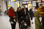 Schiphol 27 februari 2020
Wesley Sneijder haalt zijn zoon Xess Xava en Yolathe Cabau v Kasbergen op nadat ze van uit Los Angeles naar Amsterdam/schiphol zijn gevloegen.