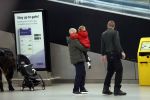 Schiphol 27 februari 2020
Wesley Sneijder haalt zijn zoon Xess Xava en Yolathe Cabau v Kasbergen op nadat ze van uit Los Angeles naar Amsterdam/schiphol zijn gevloegen.