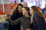 Schiphol 27 februari 2020
Wesley Sneijder haalt zijn zoon Xess Xava en Yolathe Cabau v Kasbergen op nadat ze van uit Los Angeles naar Amsterdam/schiphol zijn gevloegen.