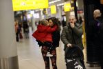 Schiphol 27 februari 2020
Wesley Sneijder haalt zijn zoon Xess Xava en Yolathe Cabau v Kasbergen op nadat ze van uit Los Angeles naar Amsterdam/schiphol zijn gevloegen.