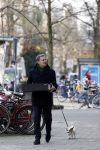 Amsterdam 20 februari 2021
Albert Verlinde heeft eten gehaald bij v Dam en loopt via het vondelpark met zijn hondje naar huis
