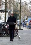 Amsterdam 20 februari 2021
Albert Verlinde heeft eten gehaald bij v Dam en loopt via het vondelpark met zijn hondje naar huis