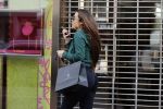 Amsterdam 6 maart 2021
Amanda Balk op de pc hooftstraat met een sleutrelhanger met daarop een foto van haar met haar vriend Ed den Hollander