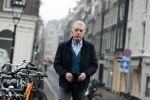 Amsterdam 4 maart 2021
Andre v Duin thuis in zijn huis en op straat op de grachten in Amsterdam.