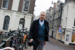 Amsterdam 4 maart 2021
Andre v Duin thuis in zijn huis en op straat op de grachten in Amsterdam.